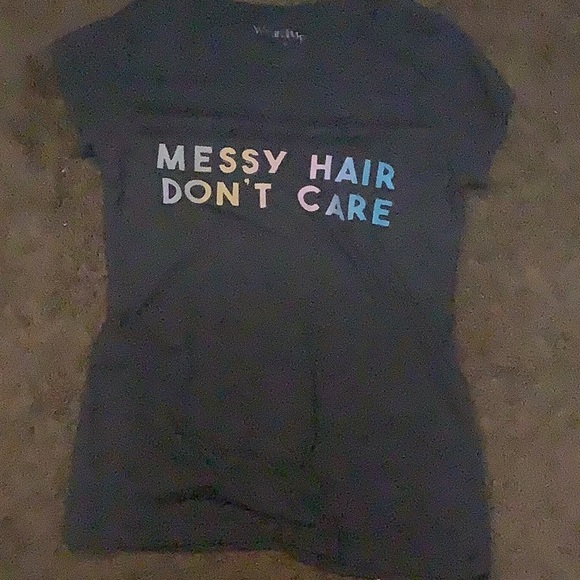 “messy hair don’t care” wound up tee shirt - Picture 1 of 1
